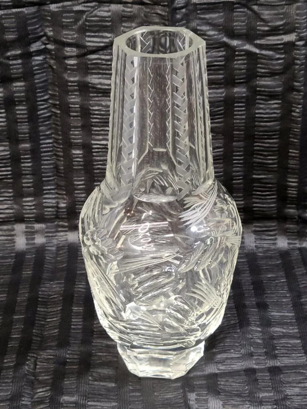 Unique Vintage Art Deco MCM Style Cut Crystal Vase 9